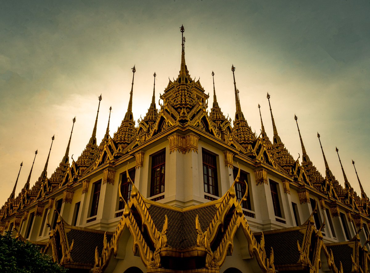 ilovealbaik's tweet photo. 新年の編集初め
#バンコク  #Bangkok https://t.co/183Pp1Py0w