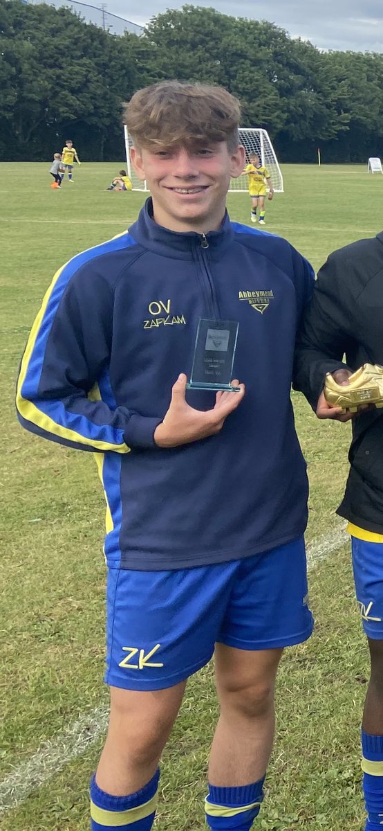 Happy 18th Birthday to <a href="/vye_olly/">Olly Vye</a> , Top Lad who started at the age of 5 and still plays for our Mens and U18 Teams 💛💙  have a great Day Olly