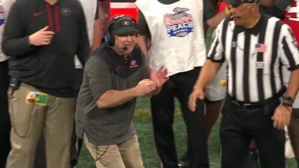 jamiehan's tweet photo. Hang it in the Louvre. https://t.co/noIju8UcOg