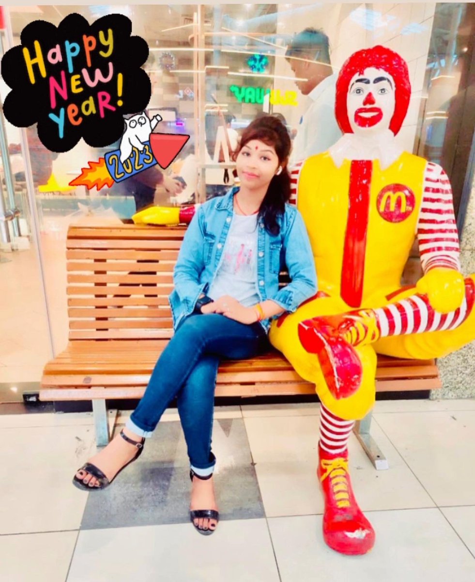 starpayal306's tweet photo. Happy New Year Twitter Family✨🌹🫰🏻❤️ #HappyNewYear #HappyNewYear2023 #starpayal #tweet https://t.co/2CMjEygCIJ
