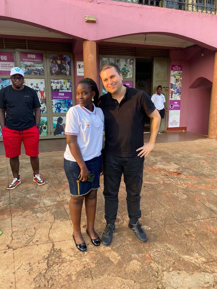 ffouganda's tweet photo. A Future For Orphans Uganda staff during a photo moment with the organization partners after a planning meeting held at it's office in Kasubi - Kampala.
#AFFOU
#GiveLittleSaveMany https://t.co/cusmEKoT0c