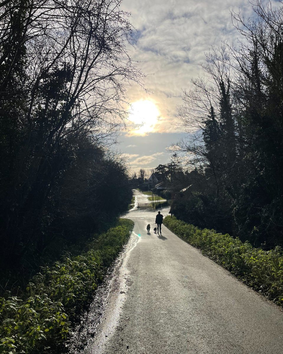 HAPPY NEW YEAR! If, like me, you feel full to the rafters after copious amounts of food and drink, put on those walking shoes and start 2023 as you mean to go. I'm aiming for a LONG walk today!