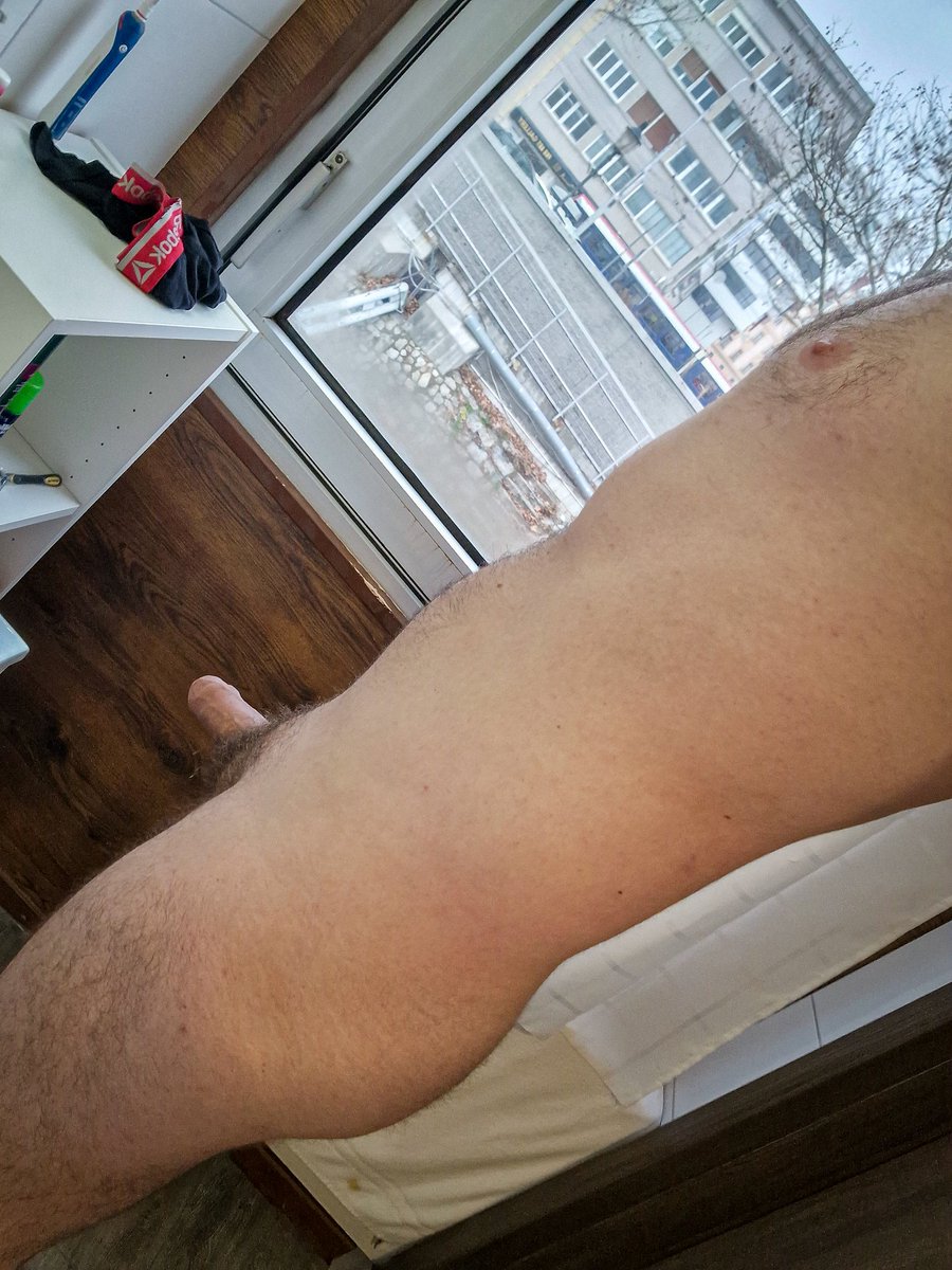 LDNexhib's tweet photo. I couldn't resist getting exposed to the street when I had a chance!
Happy Nude Year, boys ๐ฆ
#exposedforfun #exposed #streetphotography #gay #goodbye2022 #Welcome2023 #HappyNewYear2023 #RussiaIsLosing https://t.co/4gkLh1A0Ex