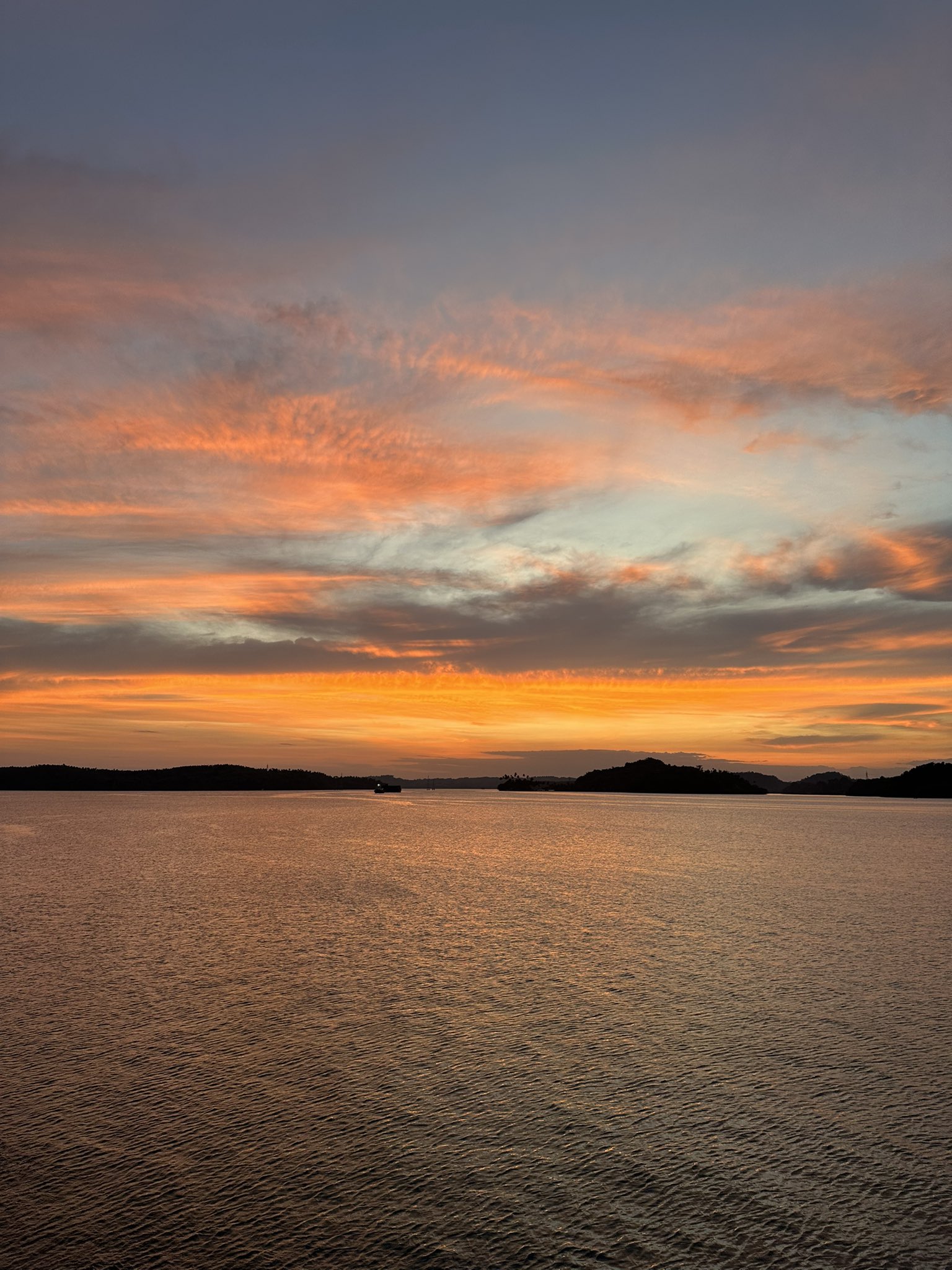 vasundhara-tankha-on-twitter-first-sunset-of-2023-andamanislands