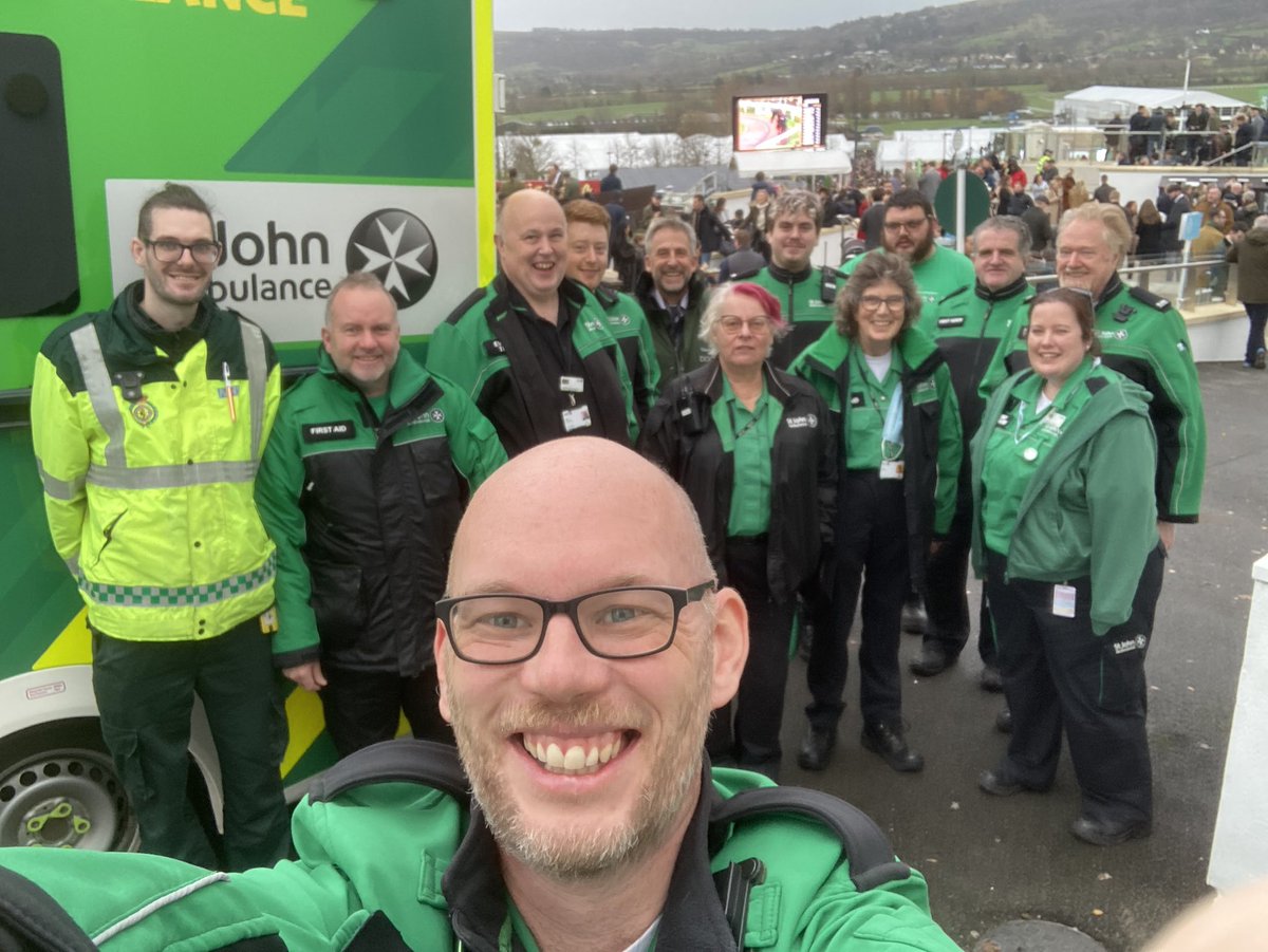 Happy New Year from the St John Ambulance team providing medical cover at Cheltenham Racecourse. #sjapeople #NewYear2023 @GlosSJAPres @stjohnambulance