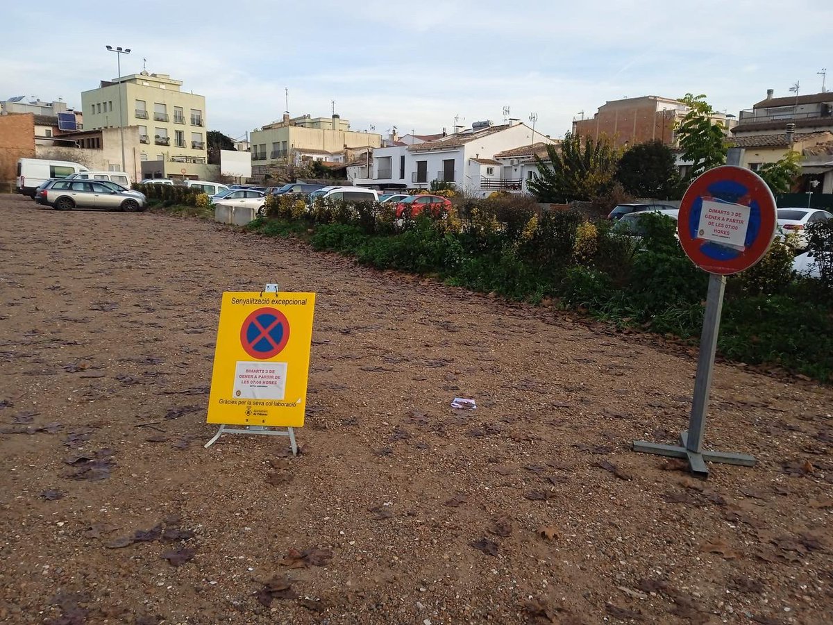 policiavidreres's tweet photo. ⚠️Informació referent a l’aparcament a l’esplanada del Pavelló Municipal el dia 3 de Gener

🍃En motiu de les tasques de desbrossament que es portaran a terme el Dimarts dia 3 de Gener, heu de tenir en compte el següent: https://t.co/Pevy5coKIx