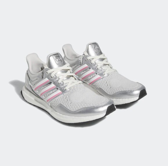 snkr_twitr's tweet photo. Disney x adidas UltraBOOST 1.0 ‘100 Years of Magic’ dropped via adidas US

Men https://t.co/wwTO79TgGe
Women https://t.co/amaxLuNvdz

#AD https://t.co/5gUNegbC9u