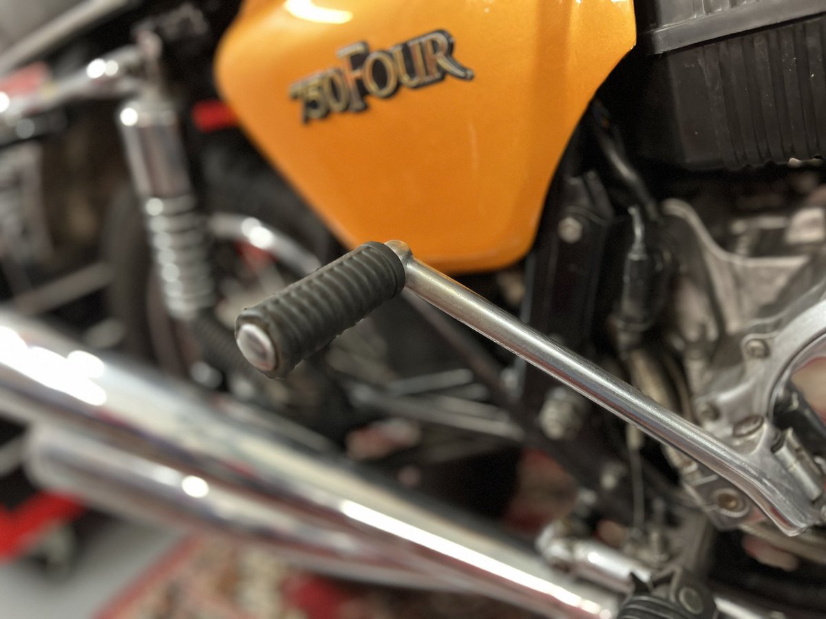 mototingle's tweet photo. “Kickstart My Heart”

#CB750 #SOHC #750four https://t.co/L7M59y3DNj
