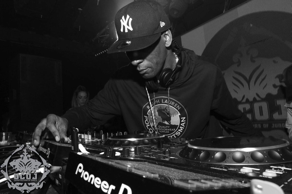 UTDCOLOURS's tweet photo. Massive happy birthday to our brother the one and only @djbrockie have a great day, will be locked into your show on @koollondon tonight 

#djbrockie #ucojfamily #koollondon https://t.co/houiaUNTY8