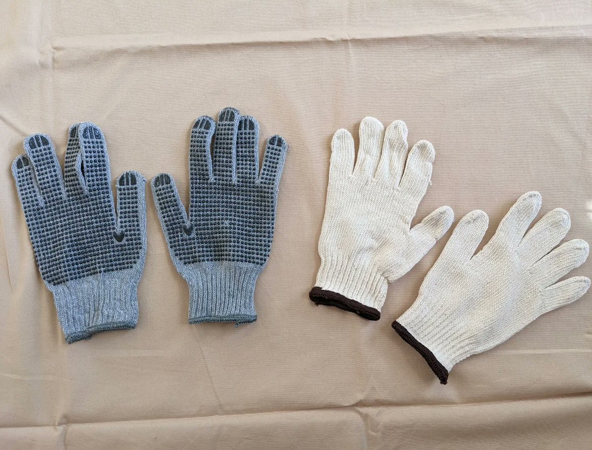 yosuke_no_mise's tweet image. 2023年もうまくいく！
馬手袋🧤
右手から左手へ障害を飛び越えてます😊

#youcanmakeit
yosukesshop.thebase.in/items/70333460