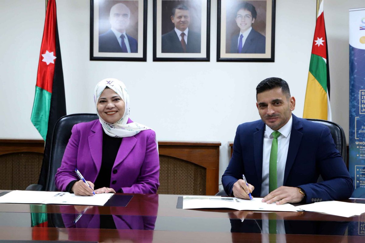 NCRD15's tweet photo. Jordan University and NCRD signed MoU for PPI4MED Living Lab on Wednesday 28/12/2022. https://t.co/gsup0fea8k