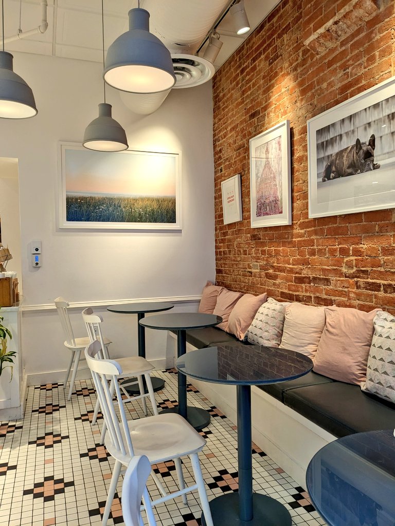 Took advantage of the gorgeous, quiet morning to check in on <a href="/pearlsbagels/">Pearl's Bagels</a> via the new 9th St bikelane (nice job <a href="/DDOTDC/">DDOT DC</a>!). Almost everyone grabs their orders to go, but these bagels are worth pausing for. Relax and savor these rounds in the cutest little bagel shop I've seen.