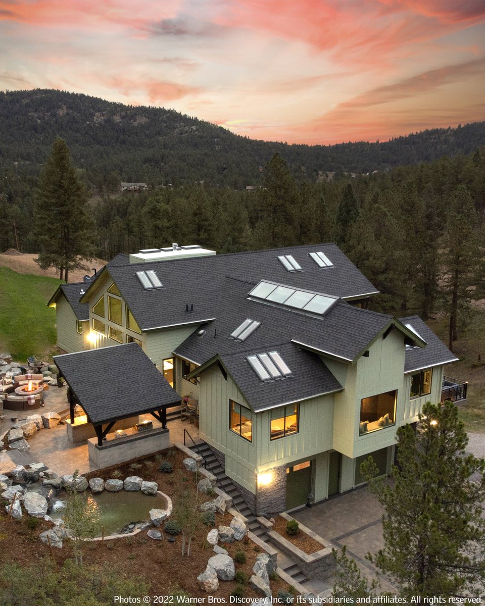 Want to see if you can count all the skylights with shades in the #HGTVDreamHome2023?  Tune in to @HGTV tonight at 10 pm ET for an exclusive tour with Brian Patrick Flynn. Learn more: bit.ly/3vpS3cu    

#HGTVDreamHome #HGTV #sponsored