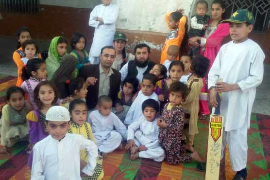 DunyaNews's tweet photo. کوئٹہ کے شہری کے ہاں 60 ویں بچے کی پیدائش #quetta #janmuhammad https://t.co/j3ljaVSfJS https://t.co/q00gsmX4rP