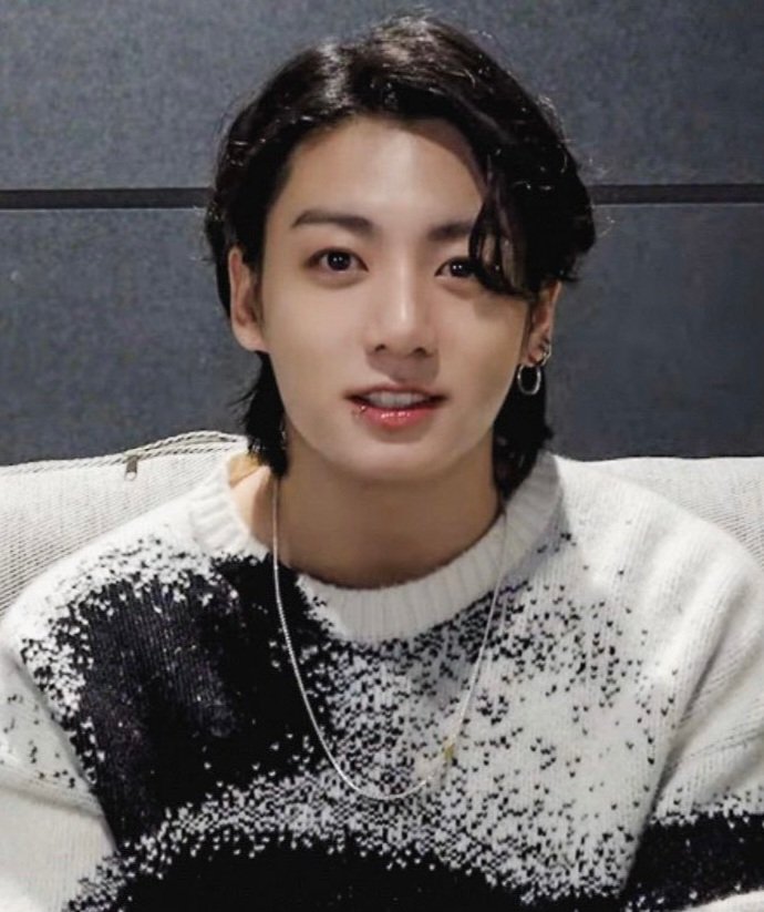KSJ787504282's tweet photo. @btschartdata @BTS_twt Jugkook
#Jungkook #정국 💝💘💖
#Dreamers
#LeftAndLight
#Euphoria
#StayAlive https://t.co/wpVFgzj3sJ