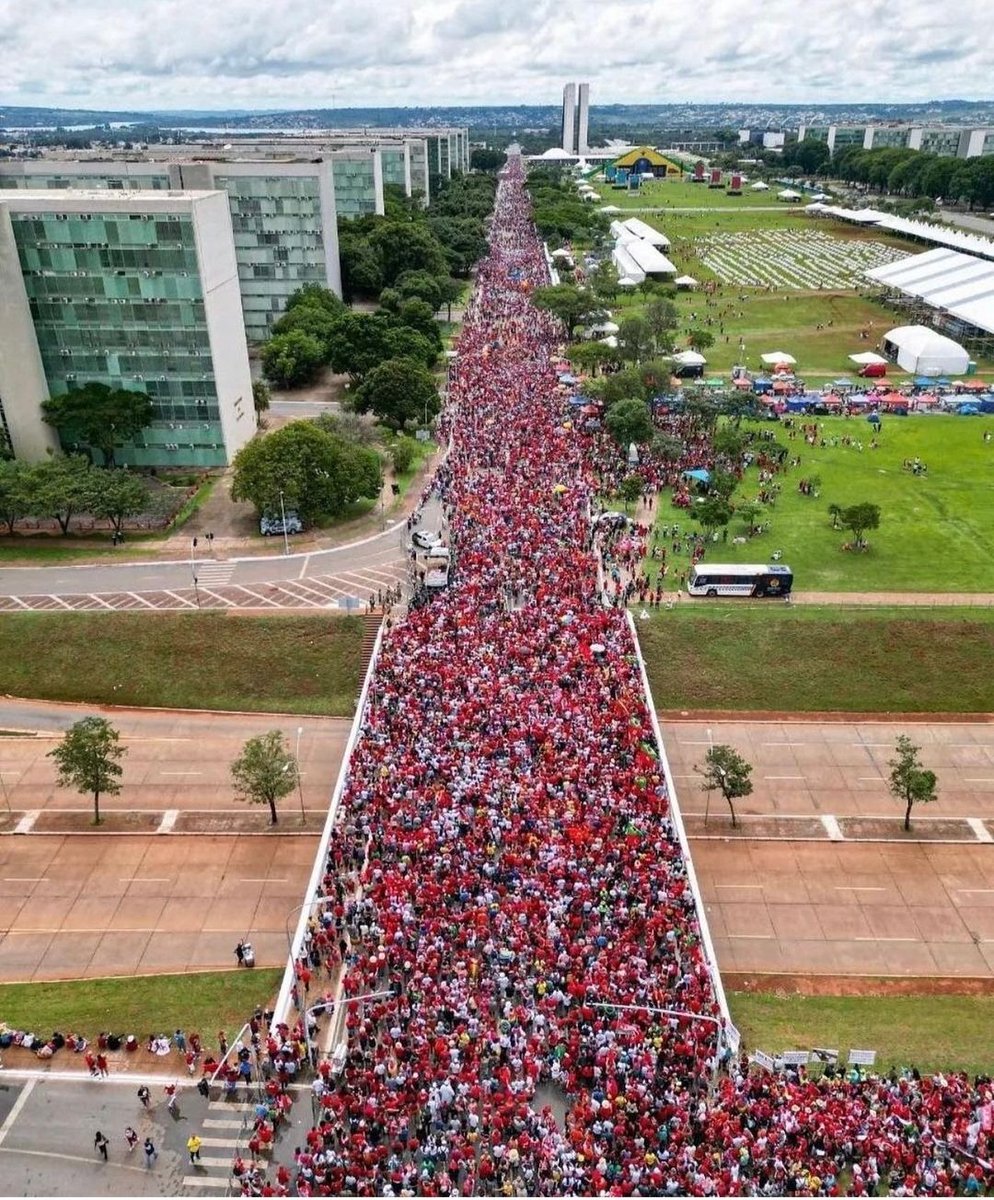 Onde eu queria estar agora 

Tá lindo demais!!! ❤️❤️❤️#esplanada