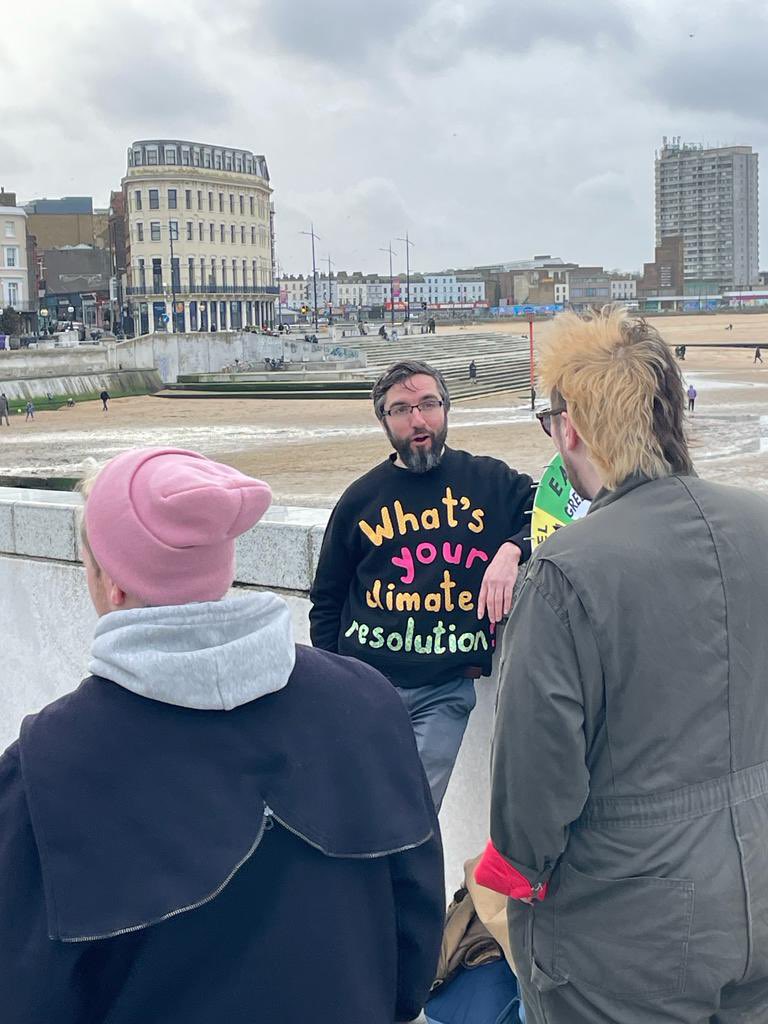 DrChrisNewman's tweet photo. .@taketheJUMPnow on Margate Seafront today. I love how positive the conversations were. The lesson is - people care about the climate - we just need to find better ways to engage.
#SundaysforScience https://t.co/3aqIzO6s4A