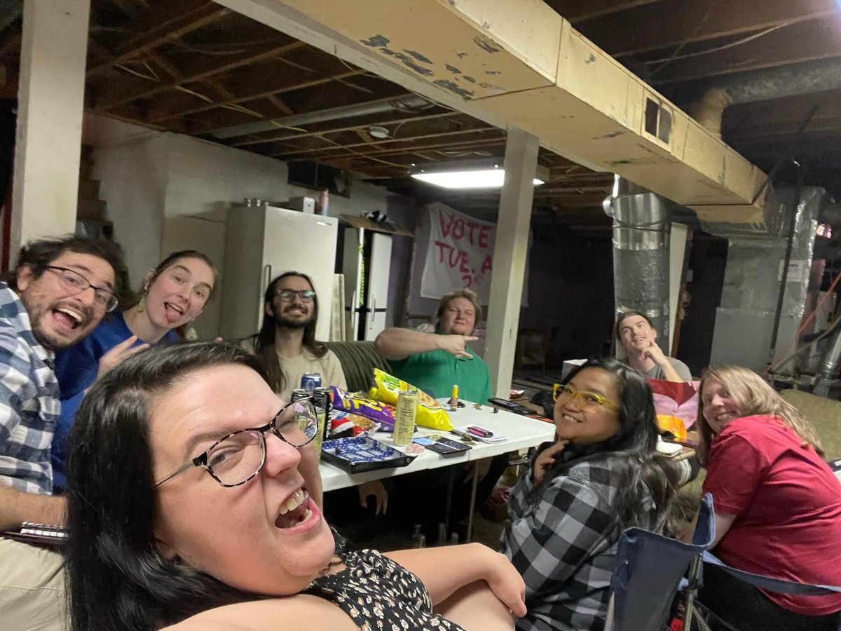 PhysicsPrincess's tweet photo. My awesome guild #DnD https://t.co/W2RuACUBqv