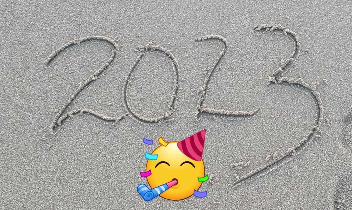 GessnerREAgent's tweet image. Happy New Year 🌞🎉🥂⚓️😎🥳 off to a good start !! #FOLLOWTHEPINKCAR #hollywoodbeach #2023