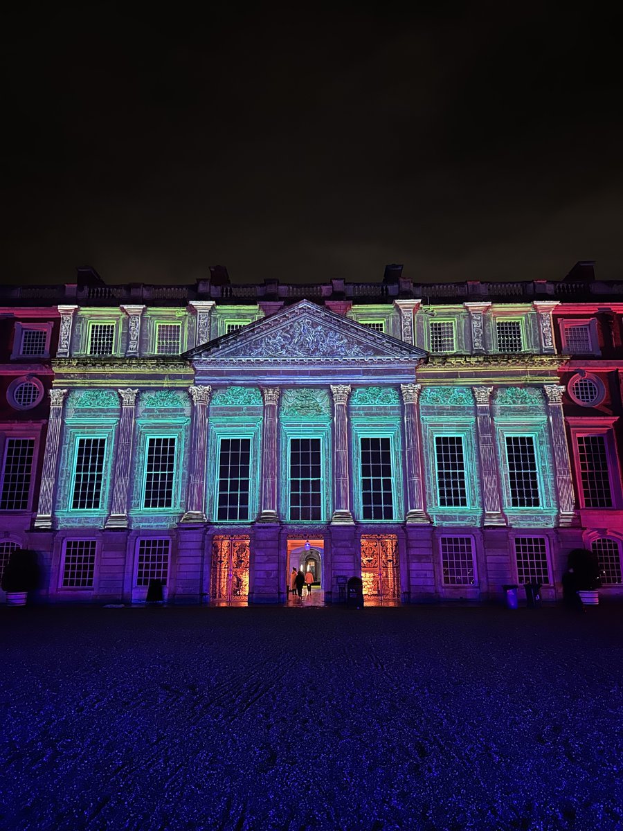 WomenTalking's tweet photo. What a beautiful experience - Hampton Court Palace of Light - an enchanting light experience inspired by the Royal Beasts
@HampCourtPal #hamptoncourt #palace @HRP_palaces #royalbeasts #beasts #animals #light #lightdisplay #creations #art #reclaimed #sustainability #luminous https://t.co/f9Wjmg3QT1