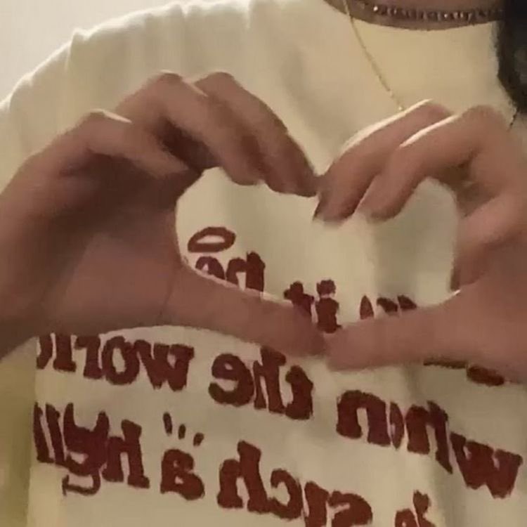vainqlorious's tweet photo. hi! im vai new to #studytwt and looking for moots! about me:
- Im 10th grade
- Soshum
- Aku suka anime, kpop, western!
- Likes to study eng, sociology!!
Please help rt and like! thank you bery much <3 #studytwtindo #studytwt https://t.co/kAWZ6lYjfv
