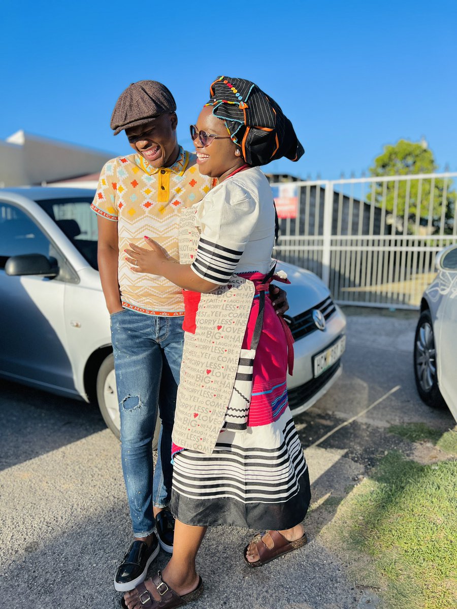 LuJack25's tweet photo. My favourite picture of 2022! uMama uya check(wa) eKitchen. ♥️ https://t.co/Yf25LXnomB