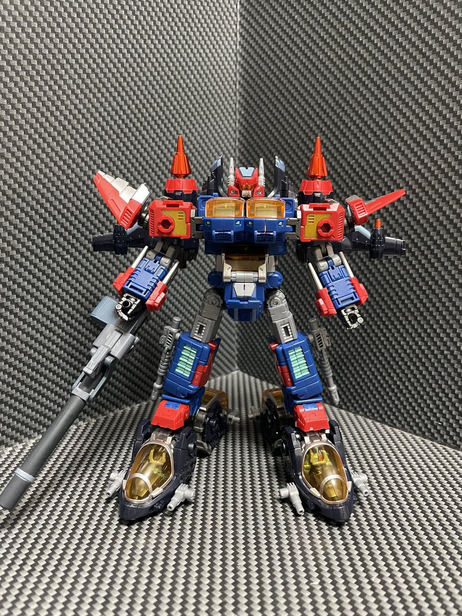 4WDROU's tweet photo. どらでかいスターセイバー的な人と無理矢理下駄履かせたガーディオンとヴァースライザー3号機装備のトライディガー

#ダイアクロン
#irontrans https://t.co/1MoqRTolVU