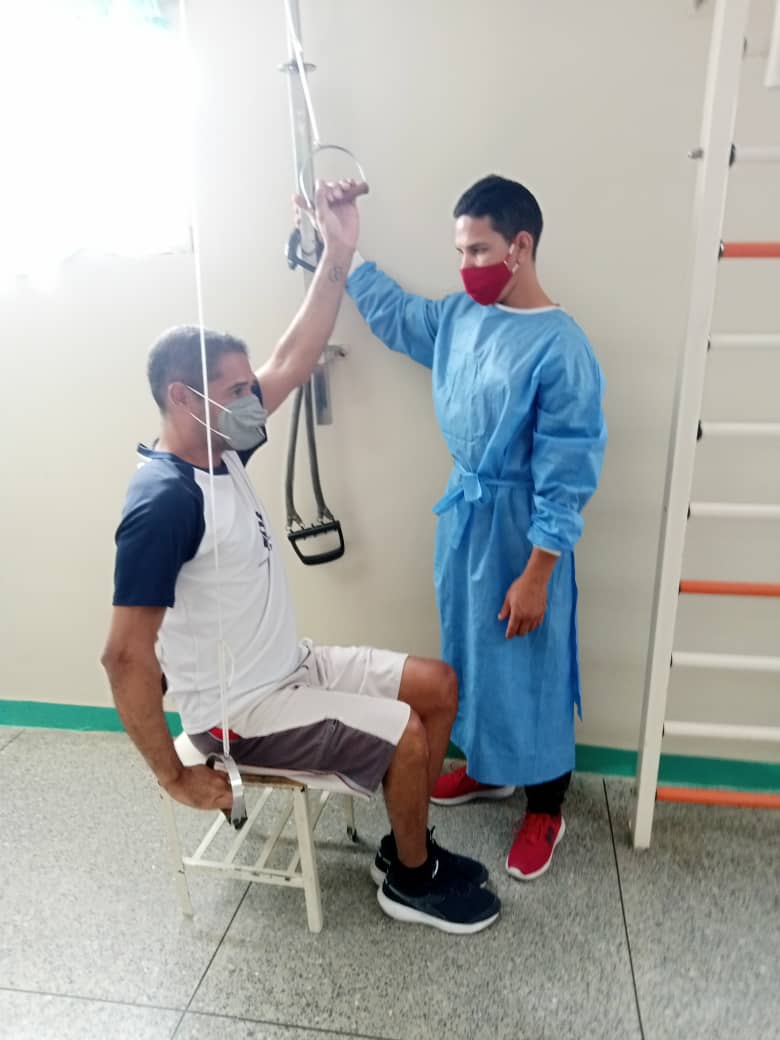 JuanMiguelBati5's tweet photo. Cuba tiene el orgullo de contar con un ejército humanista, solidario e internacionalista; agradecidos por siempre a la Revolución Cubana. #CubaPorLaVida #JuntarYVencer #60AñosSalvandoVidas #CubaCoopera @cubacooperaven @MINSAPCuba @CubCooperaVeGua @Cubacooperaveg. https://t.co/H3apbvgRqN