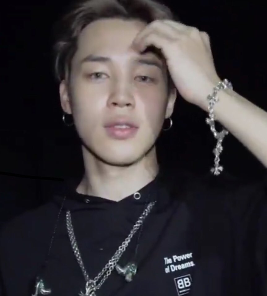 vminkookfairies's tweet photo. barefaced jimin — an ethereal thread: https://t.co/NPdh3moMQm