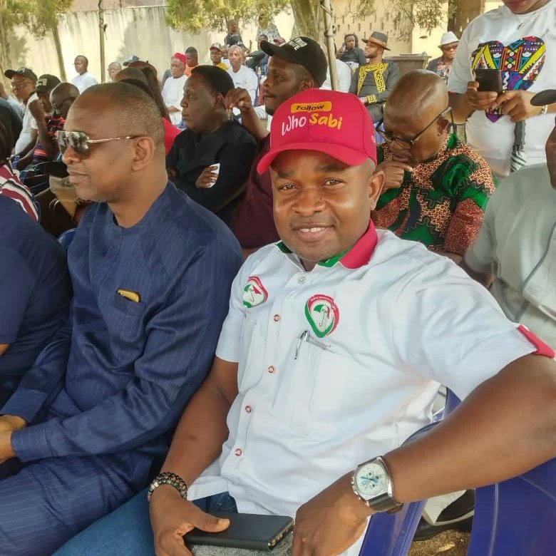JIkenwe's tweet photo. Aniocha South PDP Leaders/Stakeholders Meeting today @ Ogwashi-Uku, Aniocha South LGA, Delta State.
#VotePDP5/5
#PDPAniochaSouth
#PowerToThePeople https://t.co/0GxsufAB34