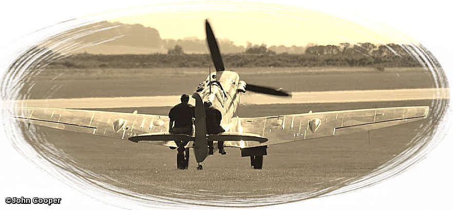 TheSuffolkMan's tweet photo. #BBMF #Spitfire #AB910 Read the story [3 down] of #WAAF Margaret Horton  on the tail [eg last pic taken at #Duxford others at #RAFMarham] @OxfordBlue7  https://t.co/v7LpW4DgMP https://t.co/ISEqp00vzv
