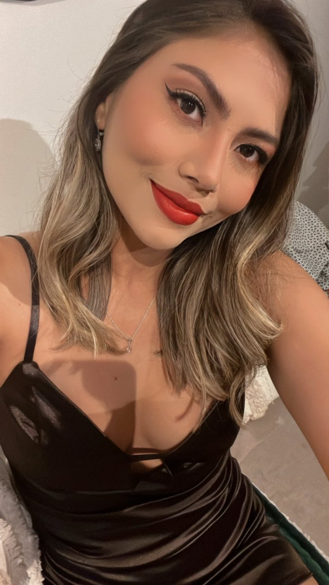 Noeehh's tweet photo. Feliz año bebeses ✨ https://t.co/H0gVNCNZ1P