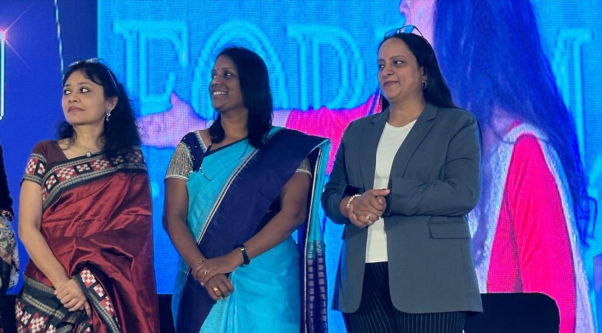 abirami1975's tweet photo. Seven Sisters! 
A thoughtful initiative by Dr. @harbeenarora

#WEF22 #G100 #womeneconomicforum #annualwomeneconomicforum2022 #womensupportingwomen  #womenempoweringwomen #GlobalConnection #bridgethegap #g20 #all #wicci #allindiachapterforexpansionandoutreach #abiramivivek https://t.co/i2TLIpfS3U