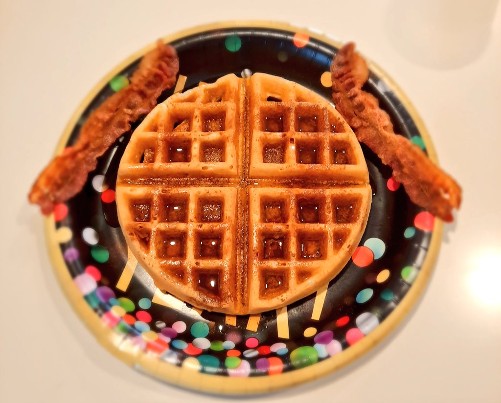 heatheralanna97's tweet photo. Starting 2023 the right way! #WaffleSunday https://t.co/Q5FlDsY7XE