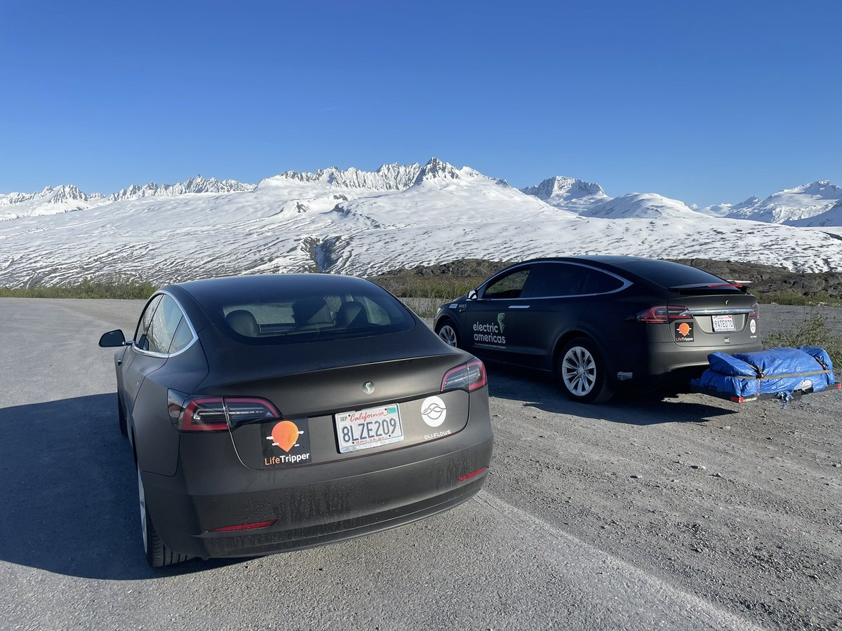 Electr_Americas's tweet photo. @Tesla We drove two Teslas from Alaska to Patagonia, is that wild enough? Happy new year, from Ushuaia! https://t.co/MHx8qhMger