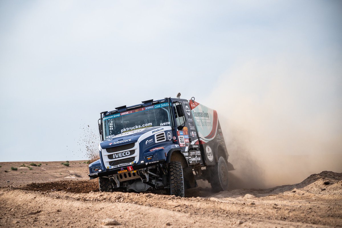 Mitchel van den Brink finishes in the first stage in 3rd place! 🔥 General provisional truck ranking after stage 1:
1. Macik 3:46:35
2. Loprais +5:46 mins
3. Mitchel van den Brink +10:13 min.

#Dakar2023 #DakarRally #Eurol #lubricants #PoweringPerformance