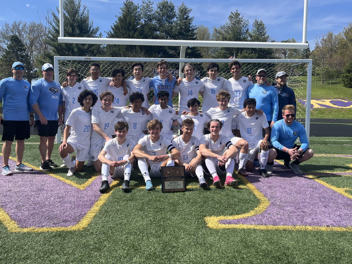ENWolvesSoccer's tweet photo. 2022 was an amazing year for the boys.  

1st Conference Final

1st District Championship

1st State Tournament 

Can’t wait to see how many more great things we can accomplish in 2023. 

Happy New Year!!!! https://t.co/iPHPEu0rbt
