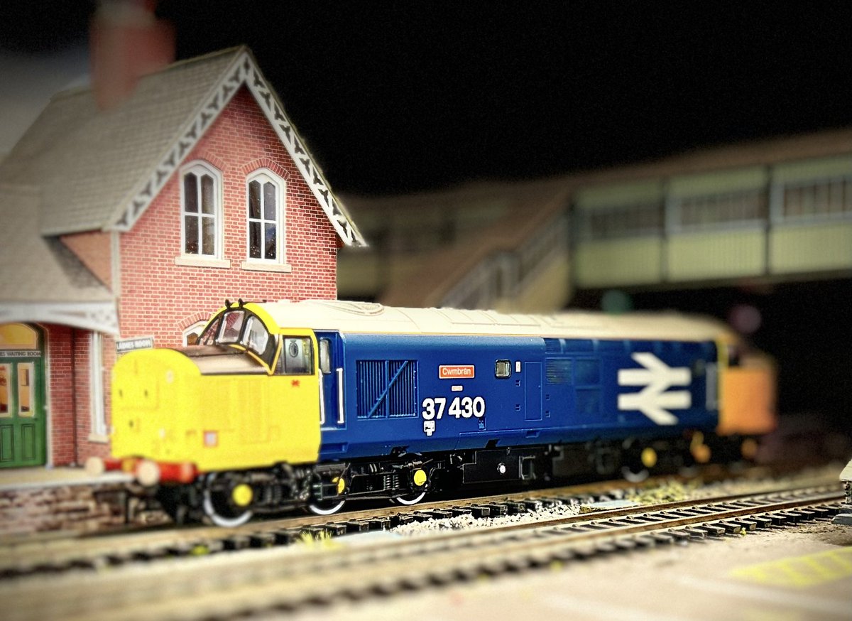 StuPerkins76's tweet photo. Christmas brought some tractors for the layout. #TMRGUK https://t.co/X0zayx4saW