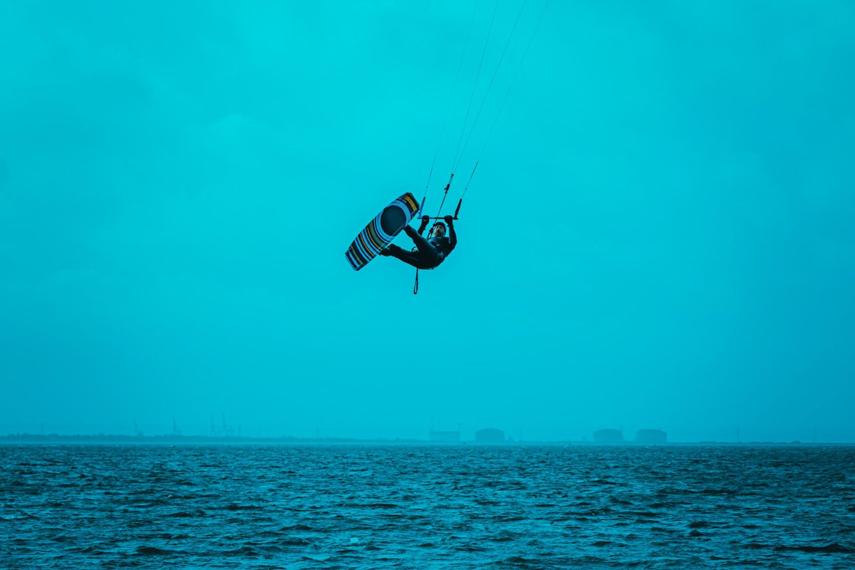 Workout
Southend,
January, 2023
#HFCchallenge #photography #SonyAlpha #sonyshooters #streetphotography
