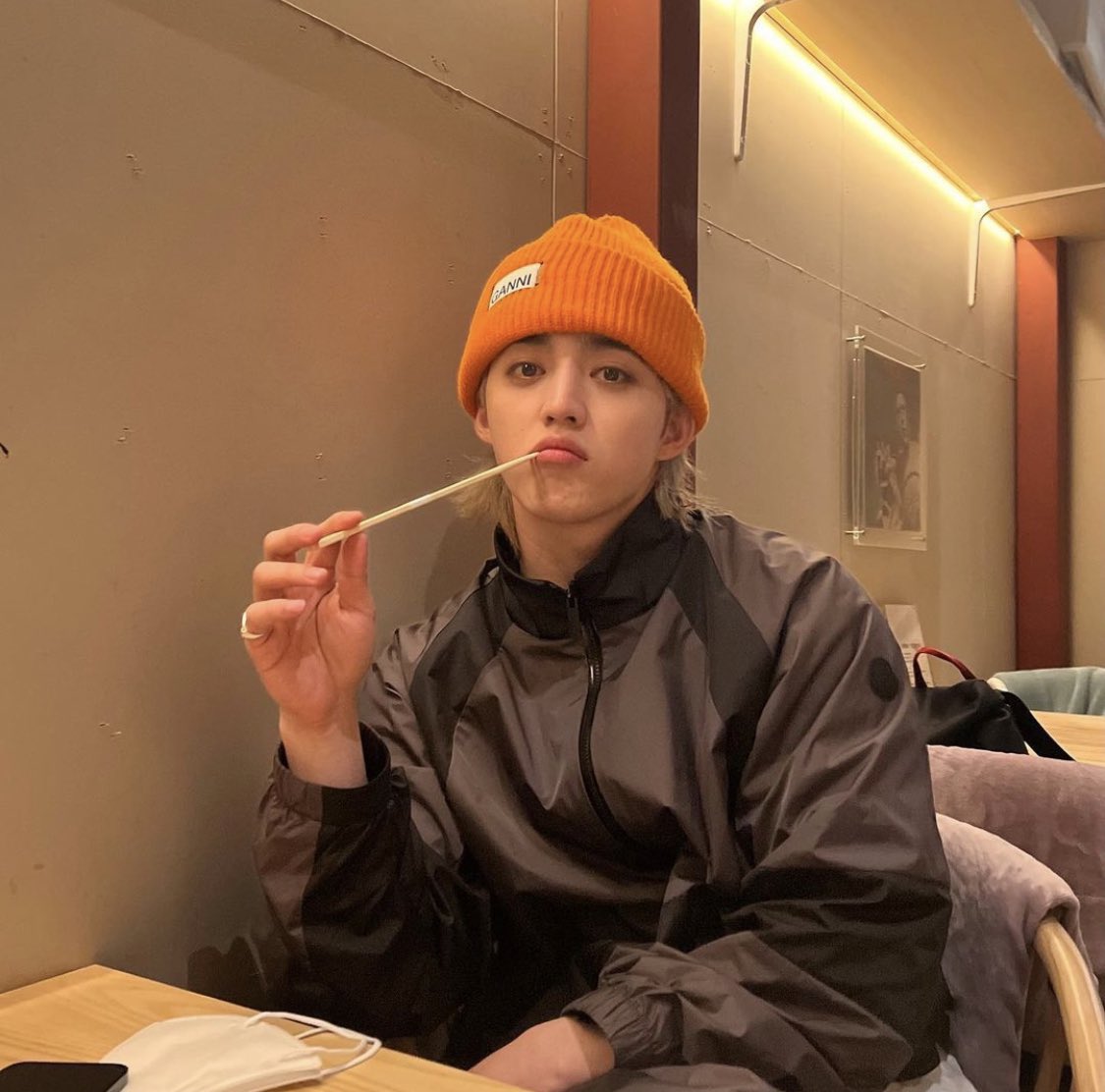 lysaraus 🦕 on Twitter "RT cscthnkr cheol’s orange beanie has