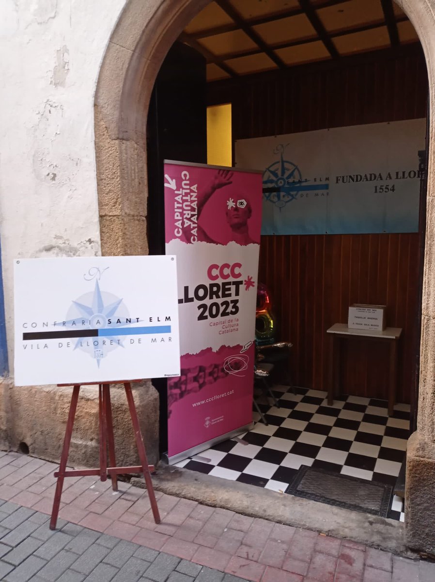 santelmlloret's tweet photo. Tot preparat pel Concert d’Any Nou de la Confraria de Sant Elm. Capella dels Sants Metges, 18H.
#lloretdemar #any2023 @Lloret_de_Mar https://t.co/Dw1OBeMh5F