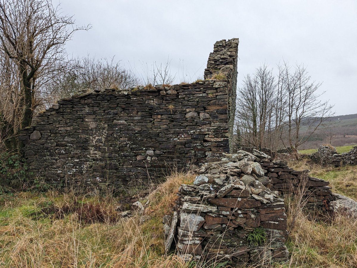 ToursofWales's tweet photo. Ruined remains of #GelliGaled a farmhouse high up in the #DulaisValley Lovely views of the surrounding area.
During 18th century the great #Welsh Methodist preacher #HywelHarris preached at the farmhouse. He also preached at nearby #Godrerhos chapel https://t.co/wWSaZu9BXd