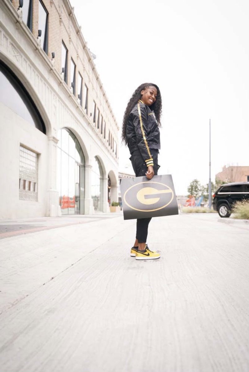 Starting the New Year off right💛#Committed #HBCU #GramFam #HappyNewYear2023 <a href="/gsutigers_vb/">Grambling State Volleyball</a> <a href="/GSU_TIGERS/">Grambling State Athletics</a>