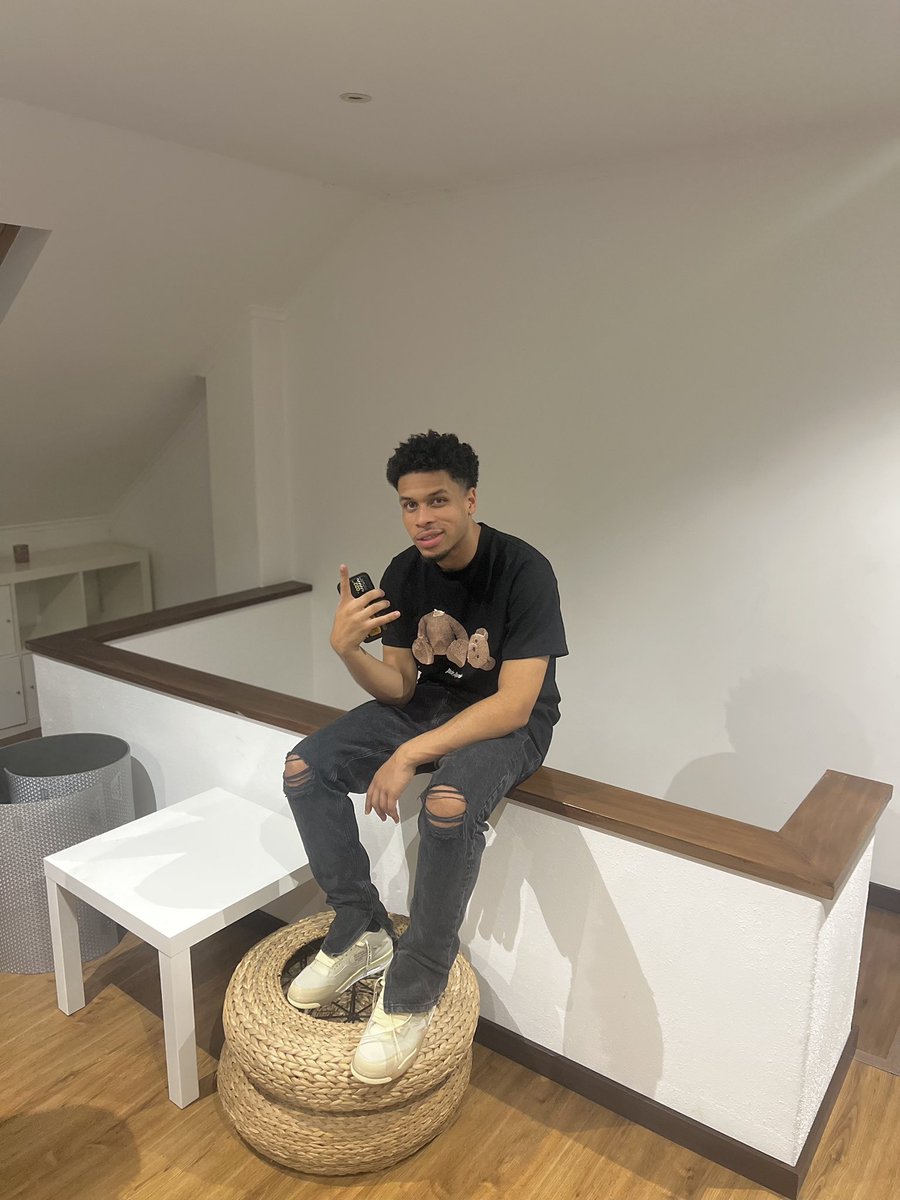 smoothboyleo's tweet photo. 🔗 https://t.co/6BgNY6sXy5