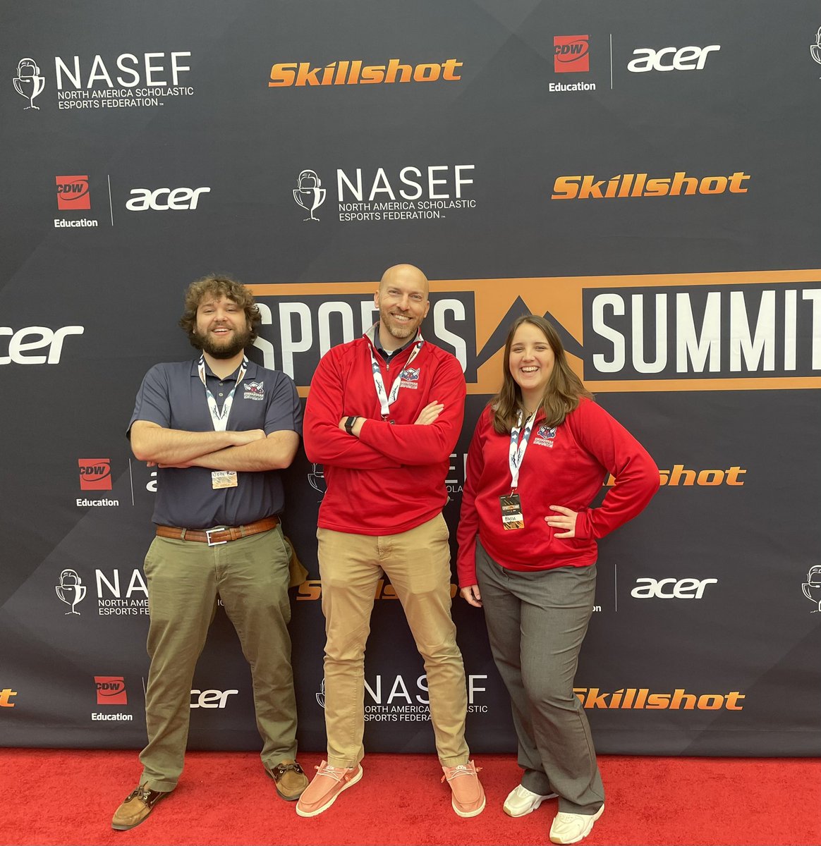 alyssaduran00's tweet photo. As 2023 begins I can’t help but reflect on the past year as a player, coach, and competition coordinator.
Highlights include:
👏 Winning #OWEC lower bracket
👏 Coaching SAU
👏 Began working at Shenandoah University
👏 Traveling to AWESOME esports events and making new friends https://t.co/XFIjU20KKK