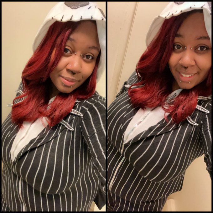 ChloëxChanel - HAPPY NEW YEAR!!!! 🎆🎆 Always start the new year off with your favorite spooky gal 🖤🖤 all month long, my 0F, as well as content requests, are on sale!! Let’s chat 😁 ✖️Link in bio✖️ #alt #altblackgirl #bbw #bbw4bbc #bbwamatuer #blackwomen #ebonybbw #ebony #onlyfans #ssbbw #emo https://t.co/dWG6Bx4IEr