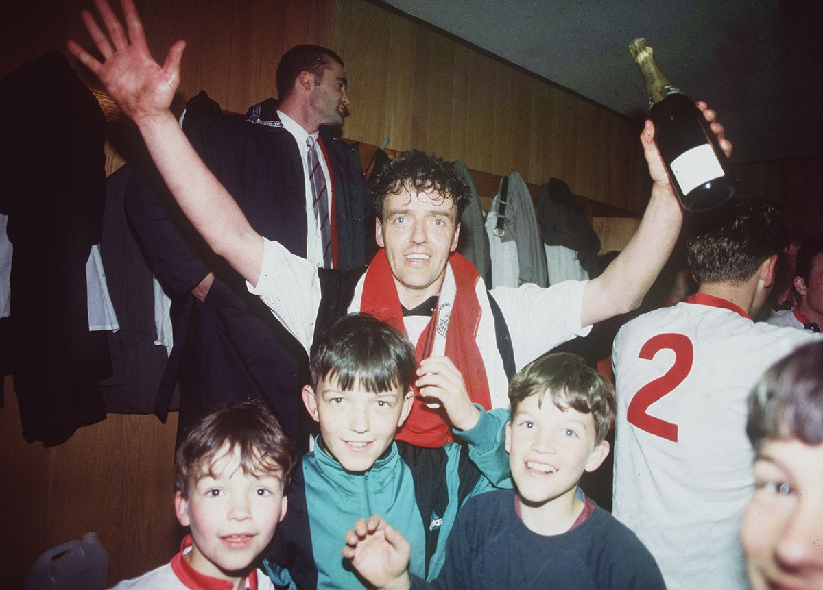 ClydeFC's tweet photo. 🏆 Some memories of Frank McGarvey scoring the goal which won us the Second Division championship in May 1993 and his celebrations afterwards at Palmerston. 

A tribute to Frank can now be read on our website https://t.co/APJiD1aA2D https://t.co/yFZsf6x5fK