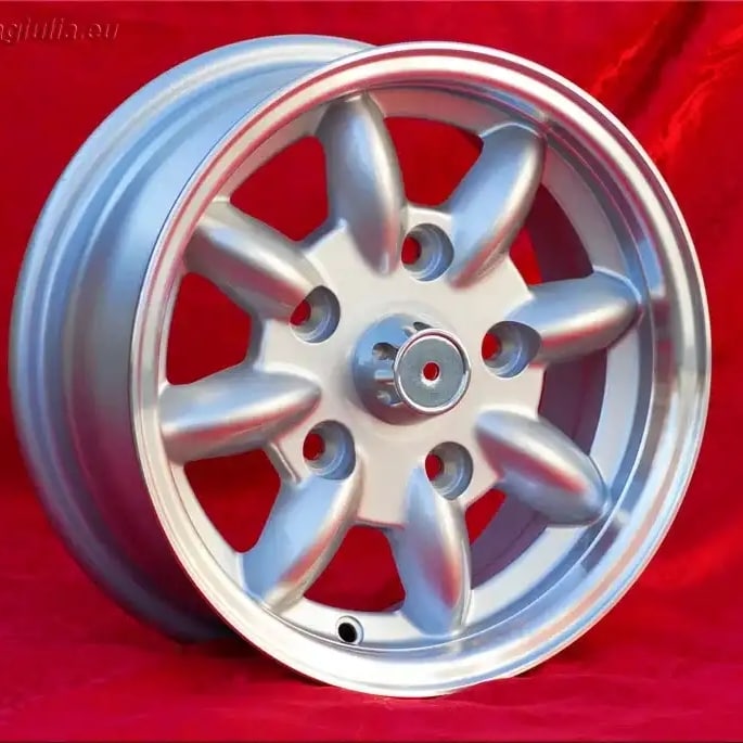 cerchiepoca's tweet image. #Minilite #Honda #S360 #S500 #S600 #S800 5.5x13 ET25 5x130 #wheels by cerchiepoca.com