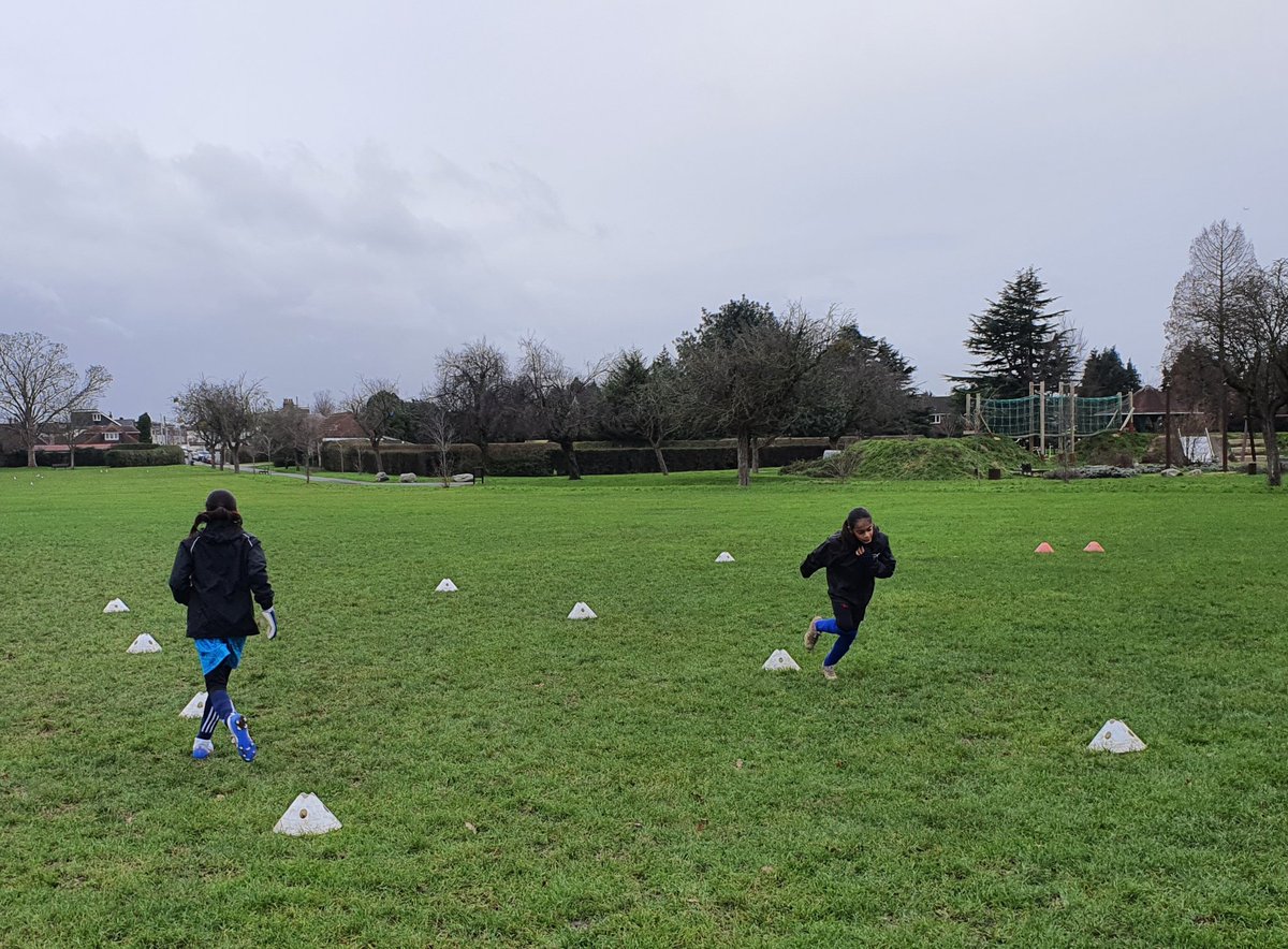 CoachRanj's tweet photo. Start the year as you mean to go on. Train hard, play harder! Boys are ready for 2023. ⚽️ 🥅 🏟 @ranjsond @kolccyouth @kol_cc @sat76nam @jlam @RuiandFigo #grassrootsfootball #Training #football #echoleague #community https://t.co/XMJOs9aBYK
