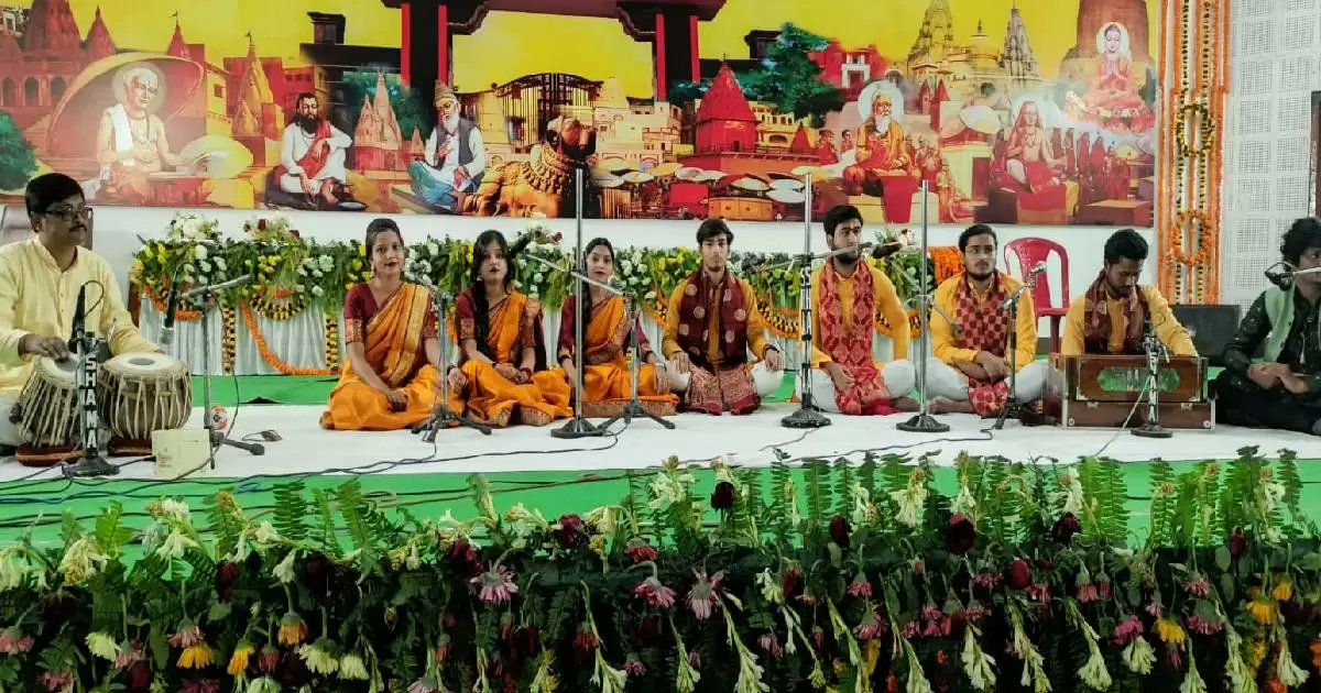 mgkvpofficial's tweet photo. 44वें दीक्षांत समारोह की संध्या पर आयोजित सांस्कृतिक कार्यक्रम की कुछ झलकियां

@anandibenpatel
@anandktyagi @ChiefSecyUP @myogiadityanath @UPGovt @VCofficeMGKVP @PROofficeMGKVP 

#44thConvocation #MGKVPConvocation #Convocation https://t.co/X4U4QWUrx3